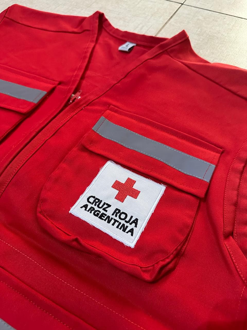 Bordado de escudo Cruz Roja